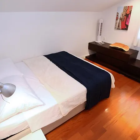 Belvedere 4 مورتير